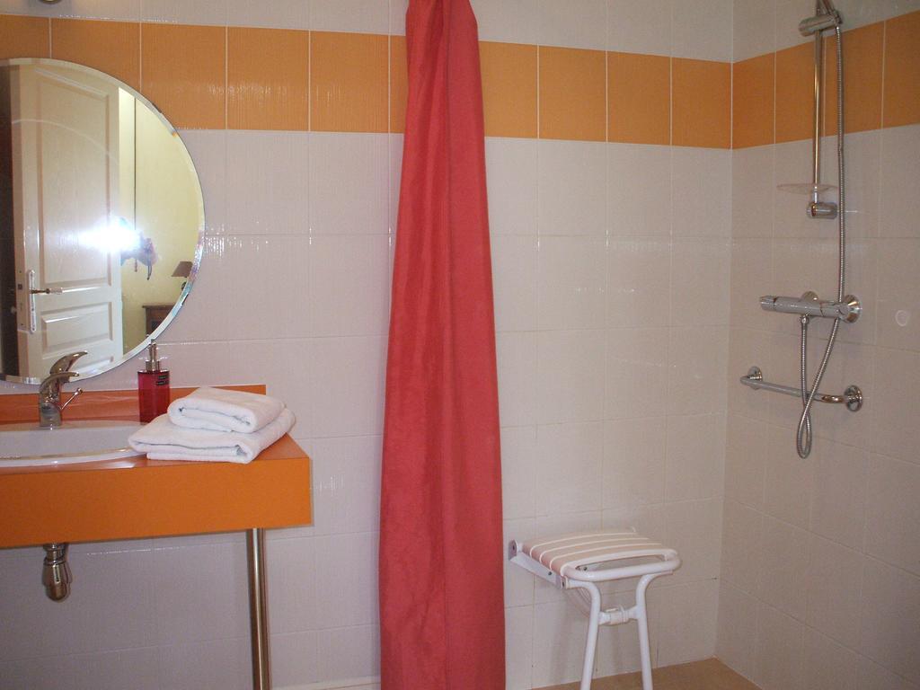 La Haye Gites Et Chambre D'Hotes Avrillé Buitenkant foto